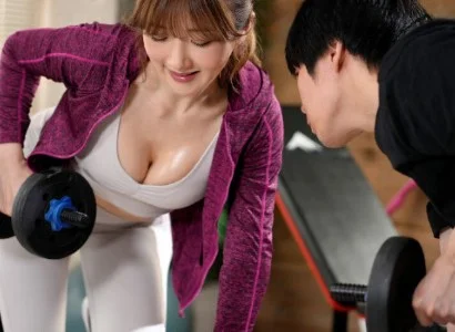 Cặp đôi nữ PT gợi cảm và chàng trai số hưởng nện nhau